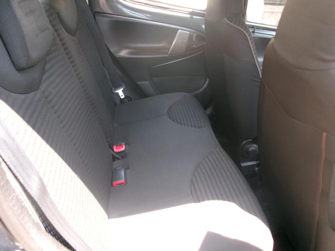 Peugeot 107 1.0 12v 5 PORTE ACTIVE 2 TRONIC CAMBIO AUTOMATICO 86000 KM