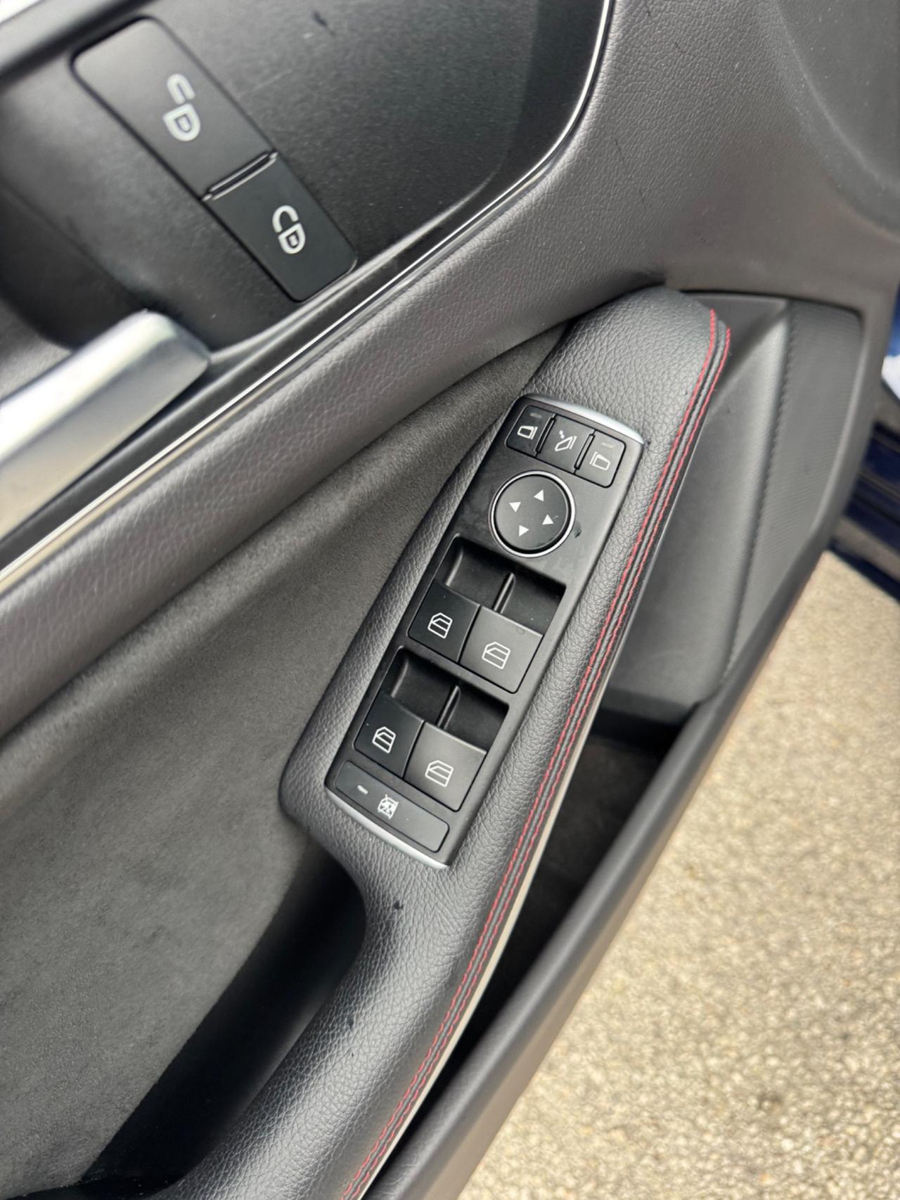 Mercedes-benz A 200 d Automatic Premium AMG