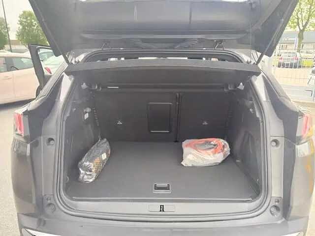 Peugeot 3008 PHEV 1.6 Plug-In Hybrid 180cv EAT8 ALLURE PACK KM0