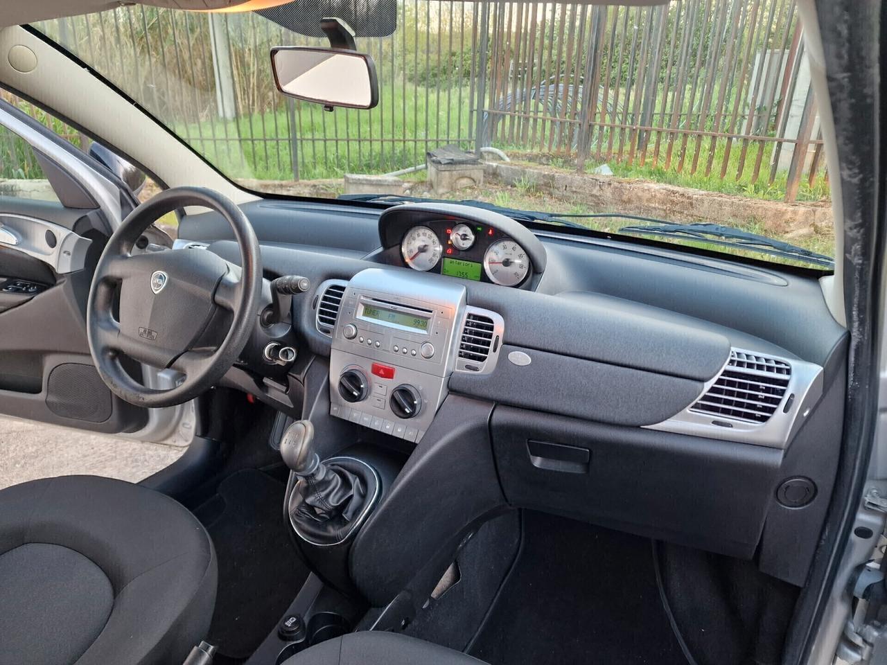 LANCIA YPSILON 1.4 Unyca Ecochic GPL