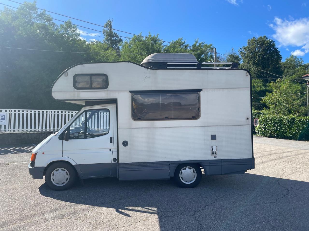 Ford Transit 150 2.5 TD