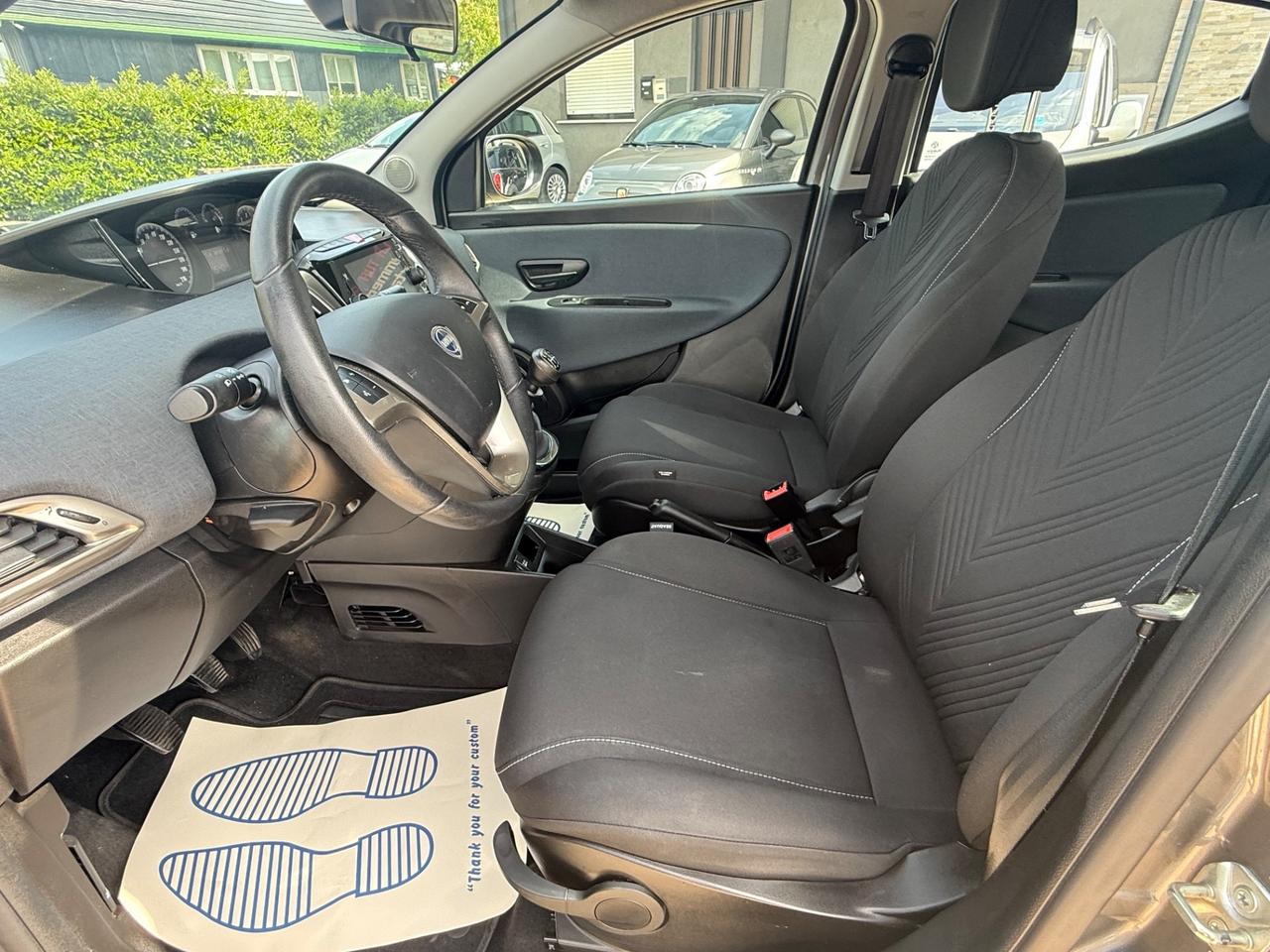Lancia Ypsilon 1.0 FireFly 5 porte S&S Hybrid Alberta Ferretti