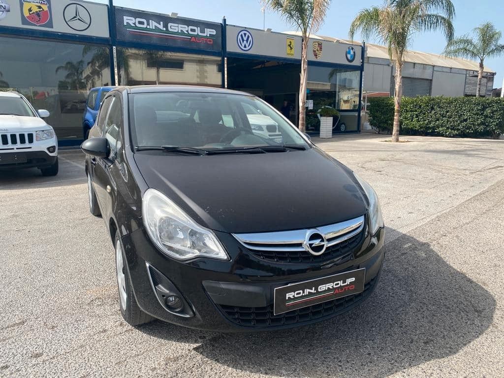 Opel Corsa 1.2 5 Porte Cosmo