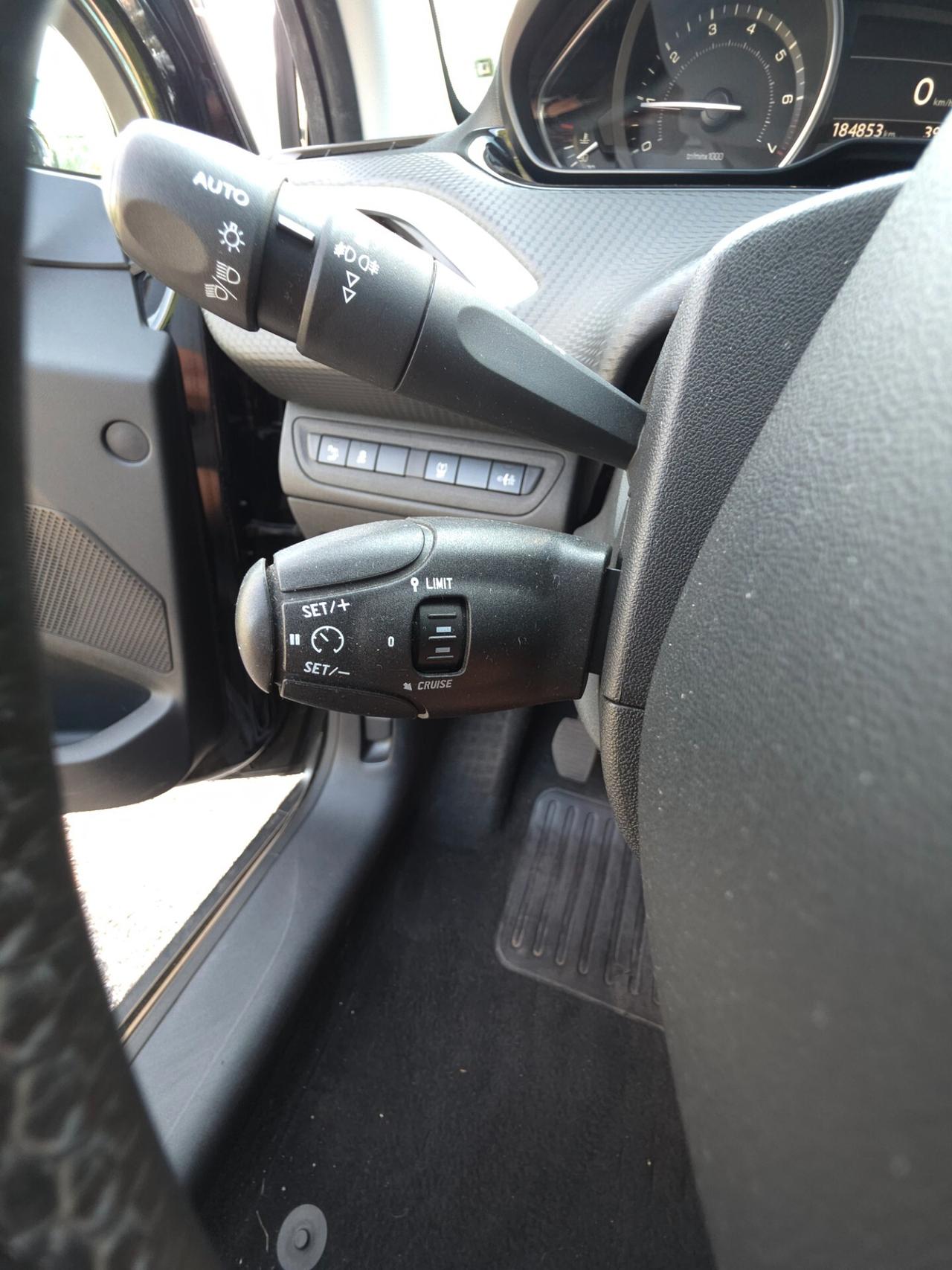 Peugeot 2008 PureTech 82 Allure