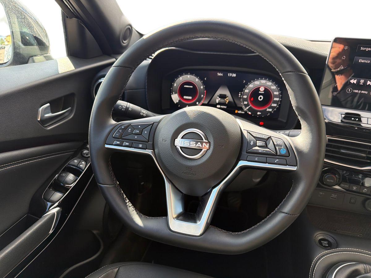 NISSAN JUKE TEKNA MT