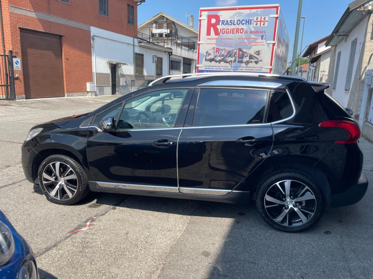 Peugeot 2008 1.6 e-HDi 115 CV Stop&Start Féline