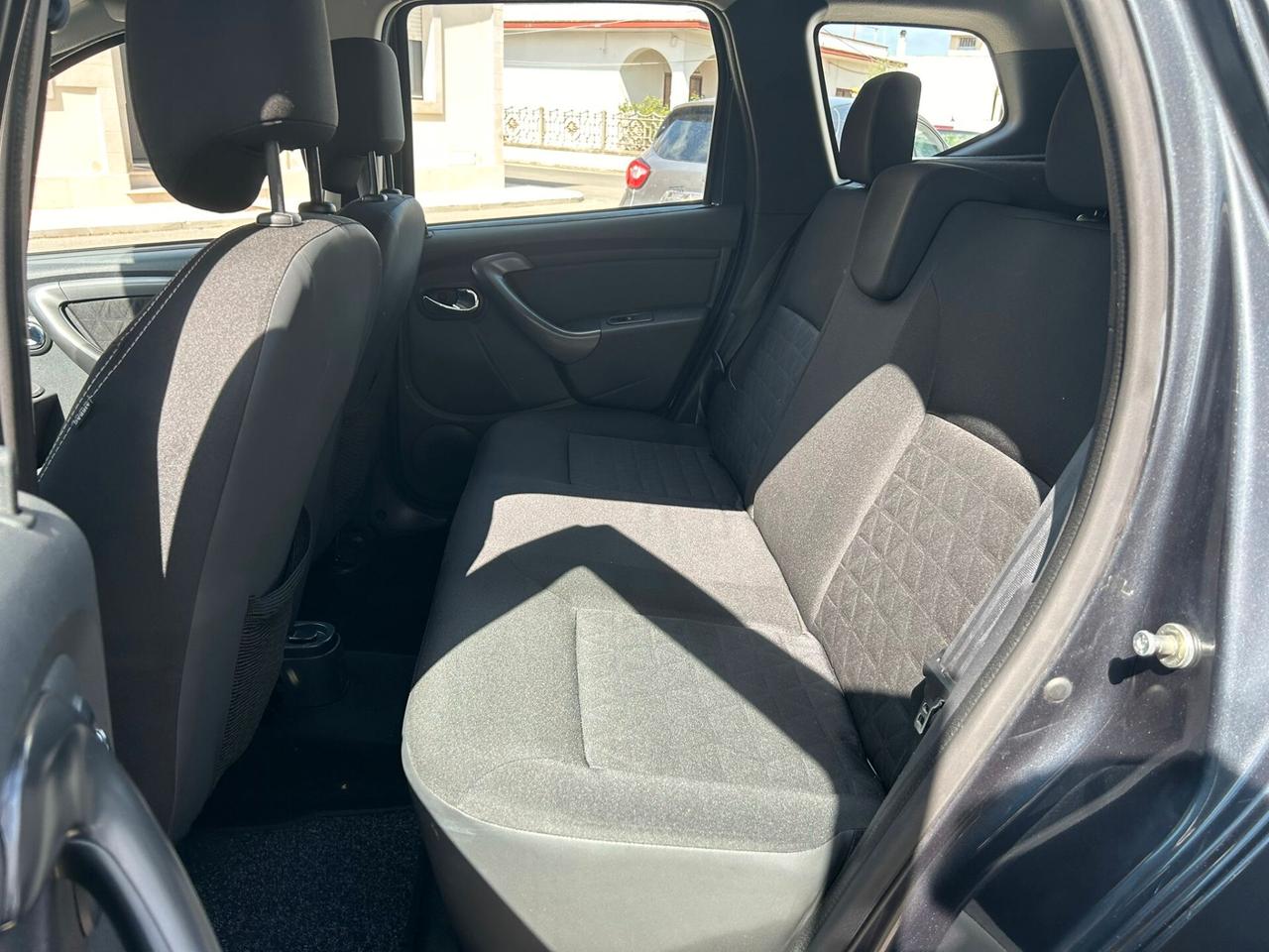 Dacia Duster 1.5 DCI 110Cv LAURE'ATE Km80.000-2015