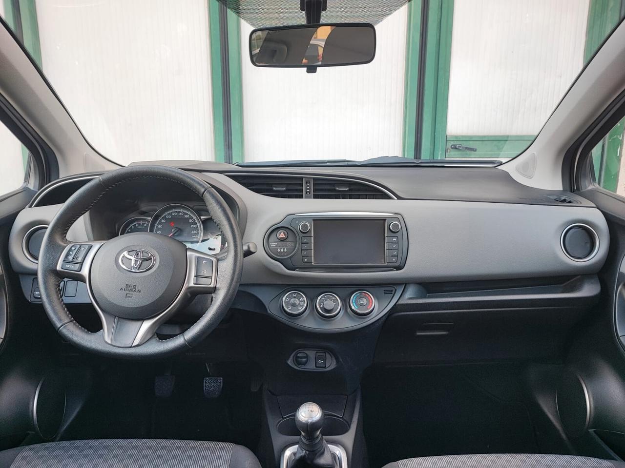 Toyota Yaris 1.0 BENZINA NEOPATENTATI 2016 5 PORTE