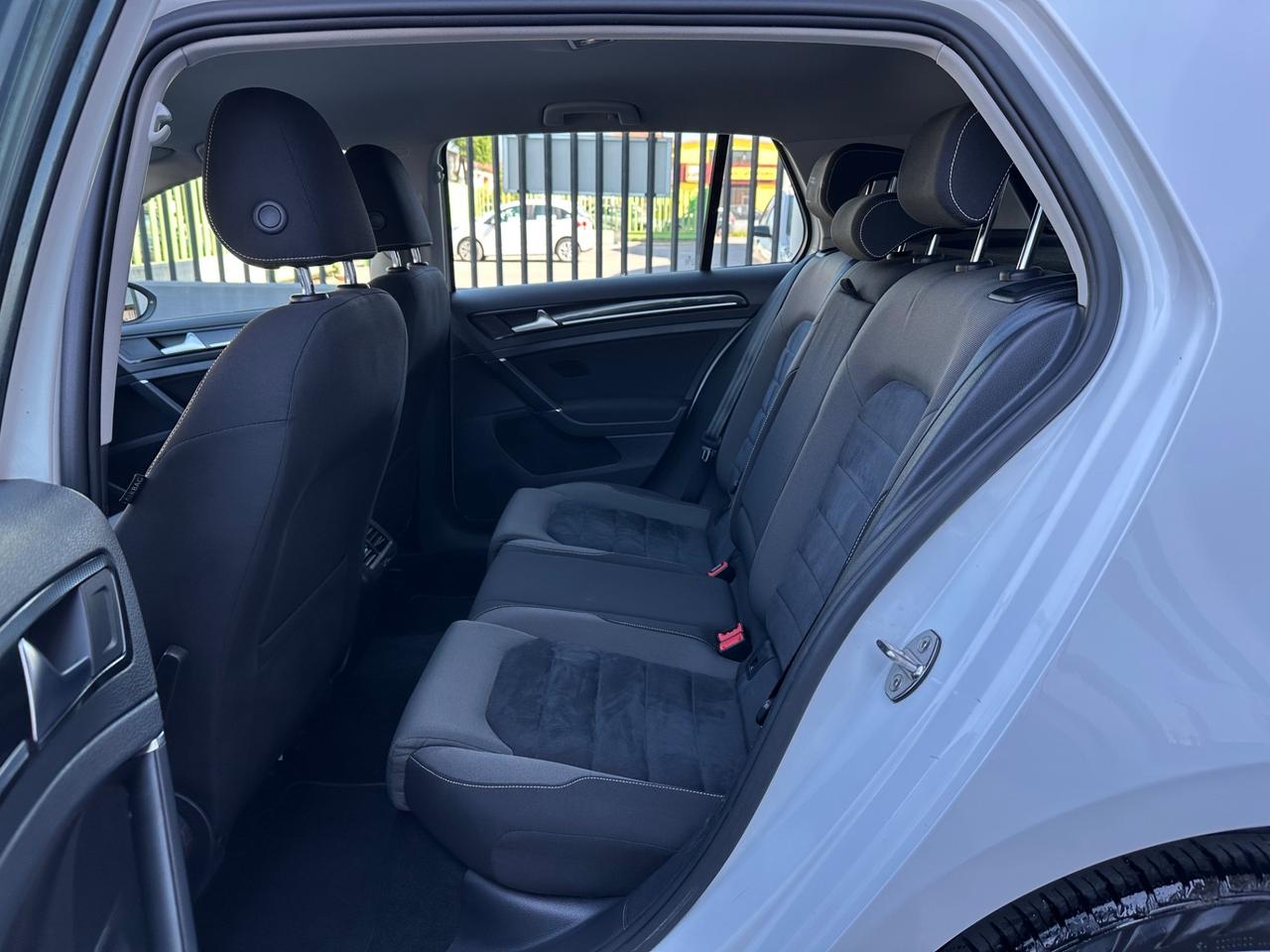 Volkswagen Golf 1.6 TDI 110 CV 5p. Highline AUTOMATICO