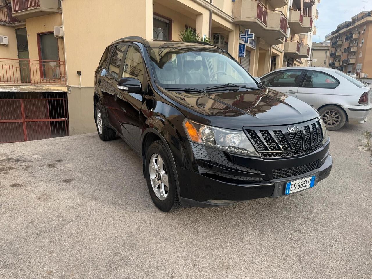 Mahindra XUV500 2.2 16V FWD W8 N1