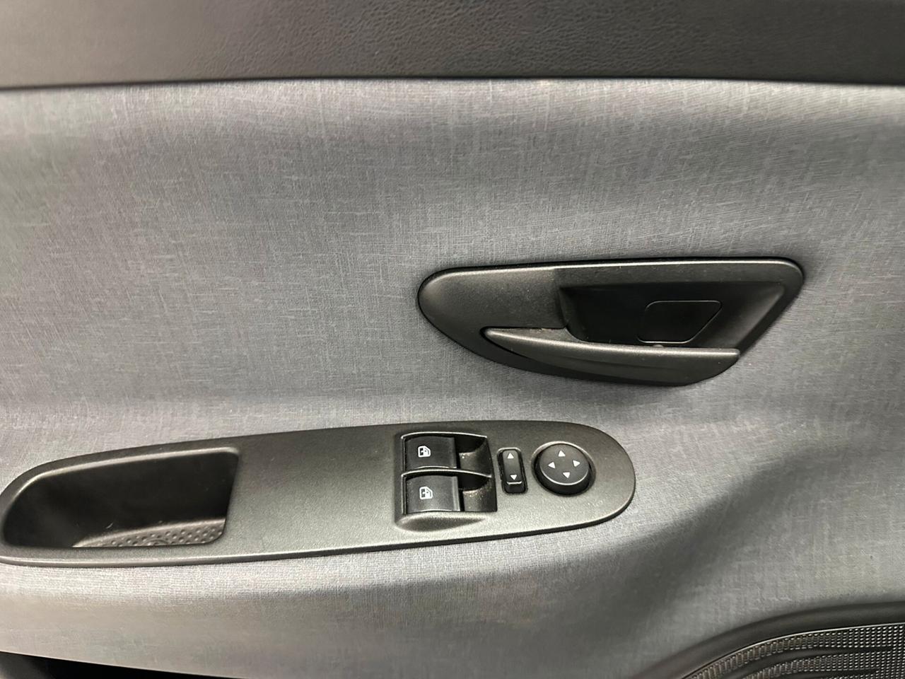 Lancia Ypsilon 1.0 FireFly 5 porte S&S Hybrid Gold