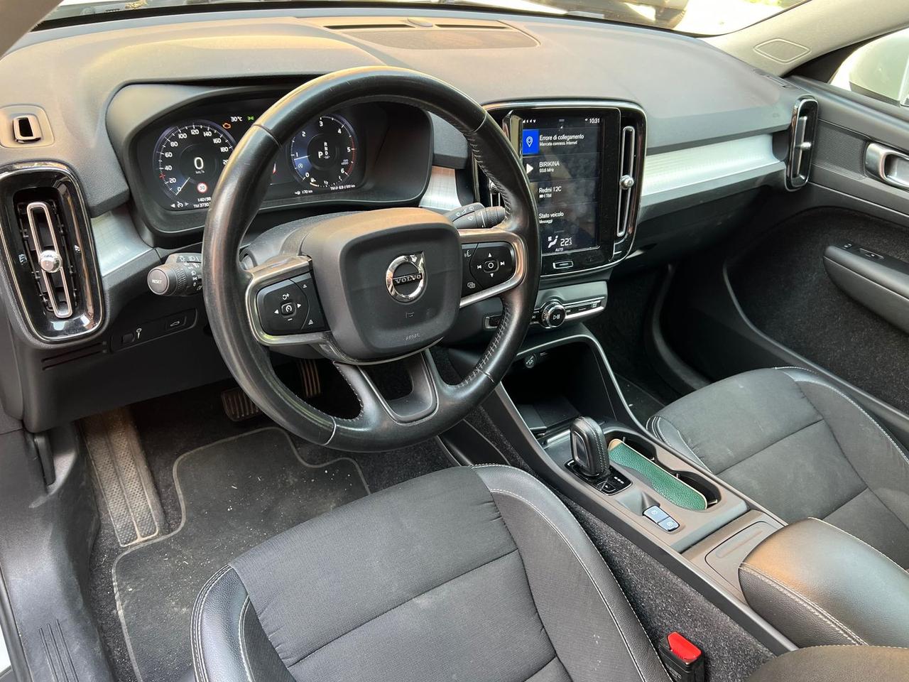 Volvo XC40 Business Plus D3 #12032