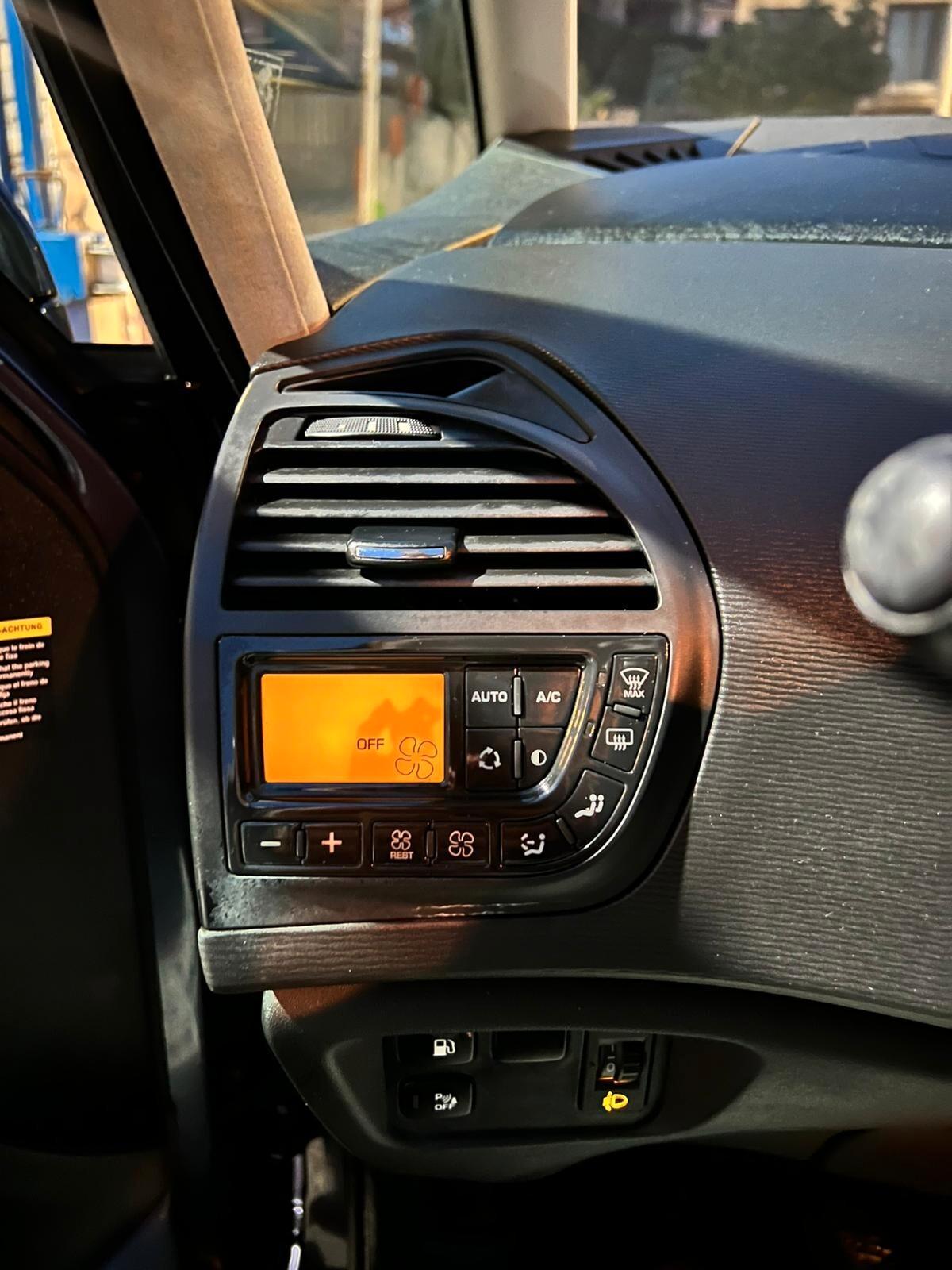 Citroen C4 Picasso 1.6 e-HDi 115 Seduction