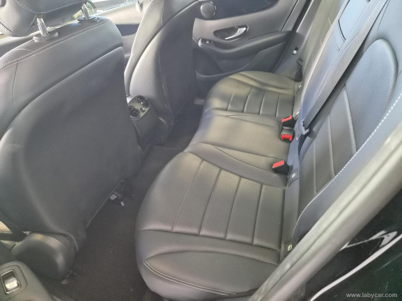 MERCEDES-BENZ GLC 220 d 4Matic Coupé Business