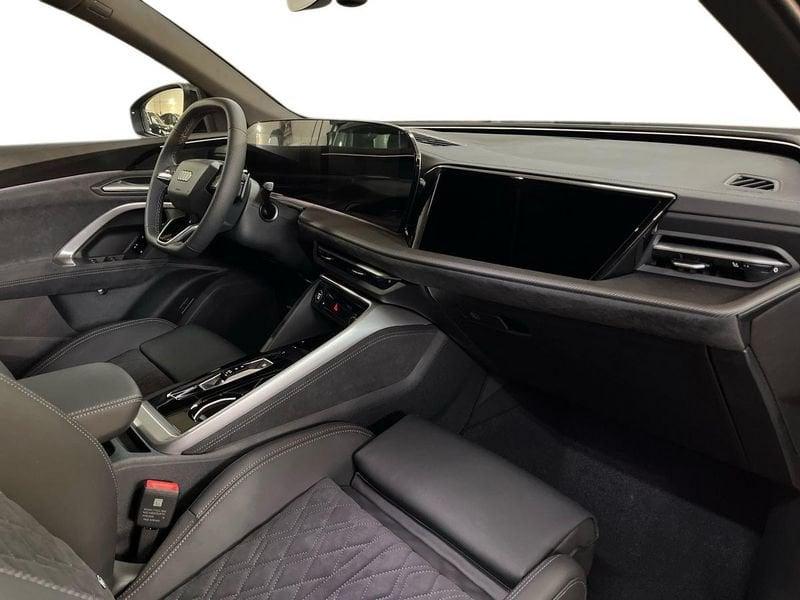 Audi Q5 II 2025 Sportback Sportback 2.0 tdi mhev+ S line edition quattro 204cv s-tr