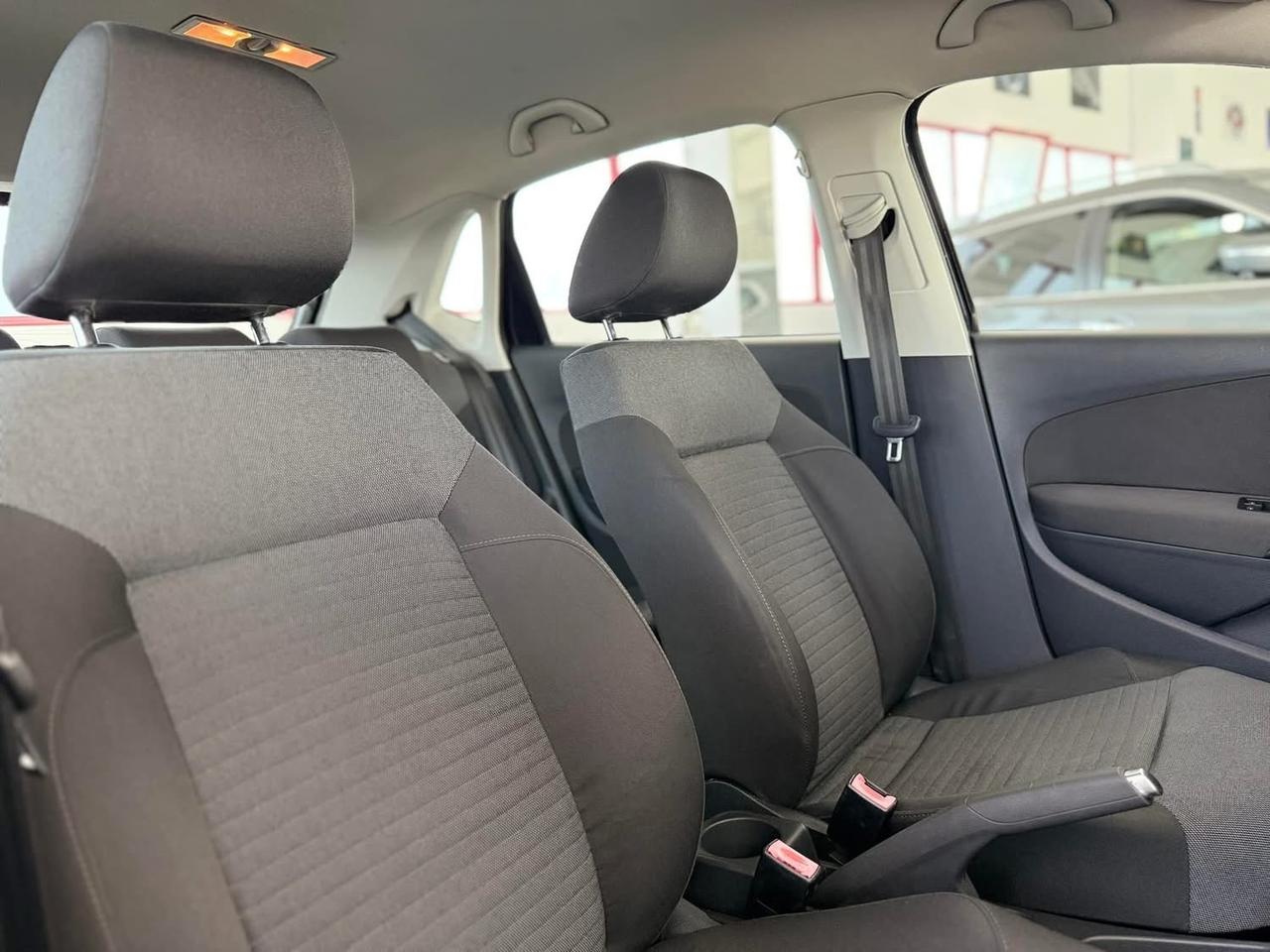 Volkswagen Polo 1.2 TDI 75cv Comfortline 2013