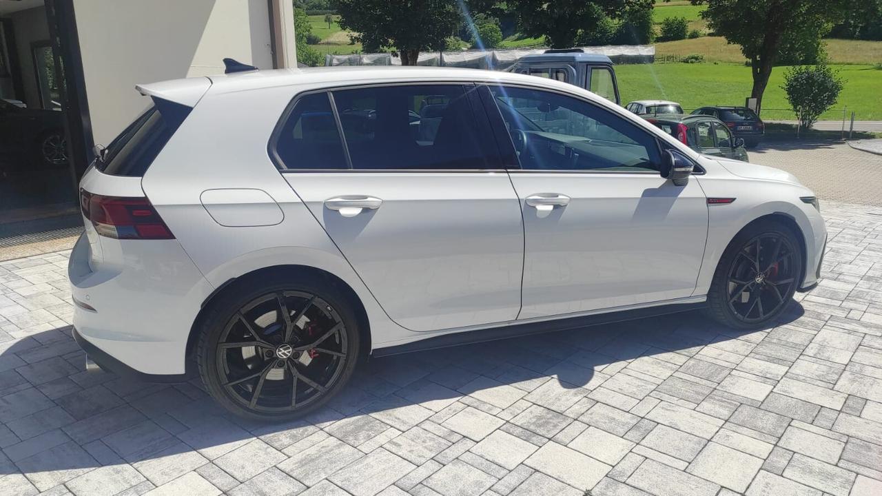 VOLKSWAGEN GOLF GTI 2.0 TURBO BENZINA 245CV MANUALE