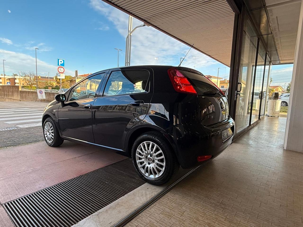 Fiat Punto 1.3 MJT II S&S 95 CV 5 porte Street