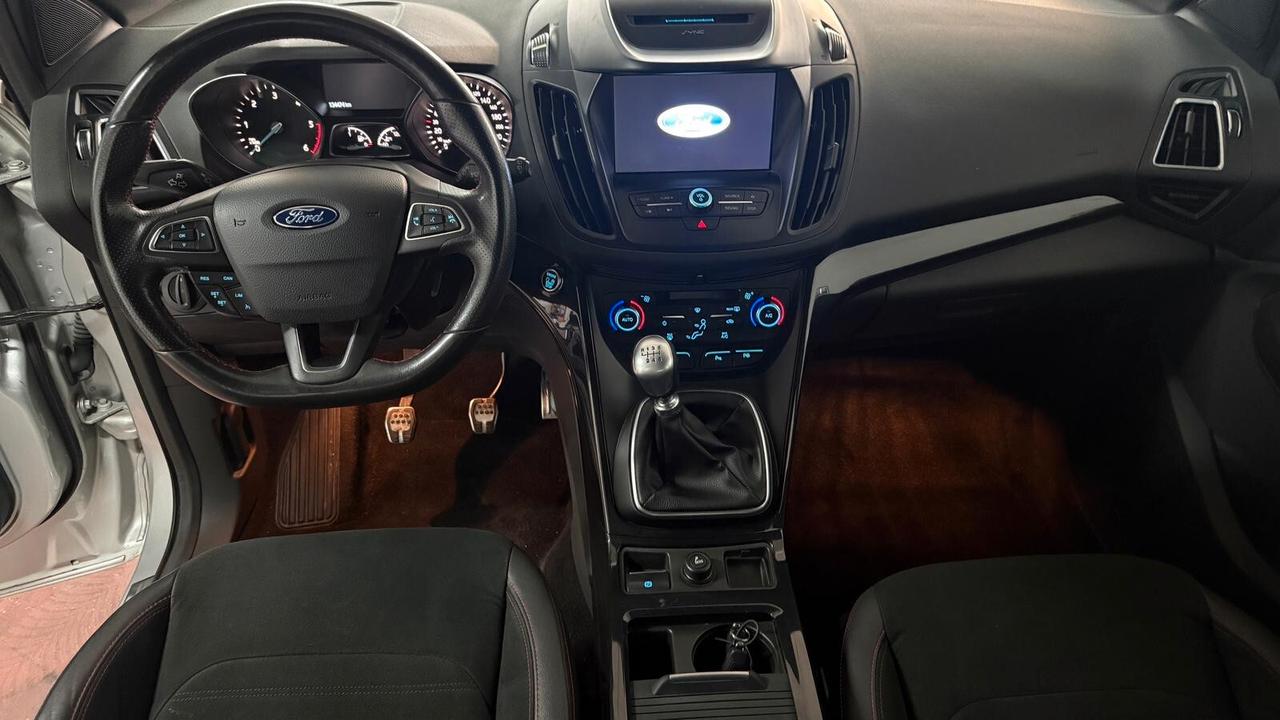 Ford Kuga 1.5 TDCI 120 CV S&S 2WD ST-Line