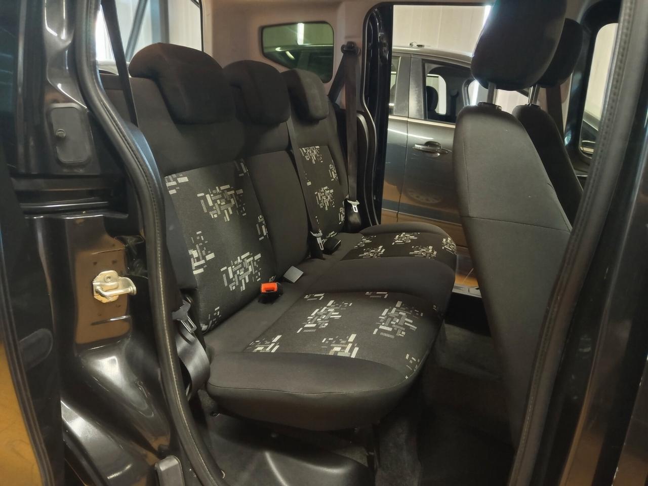 Fiat Qubo 1.3 MJT 75 CV Trekking ok neopatentati