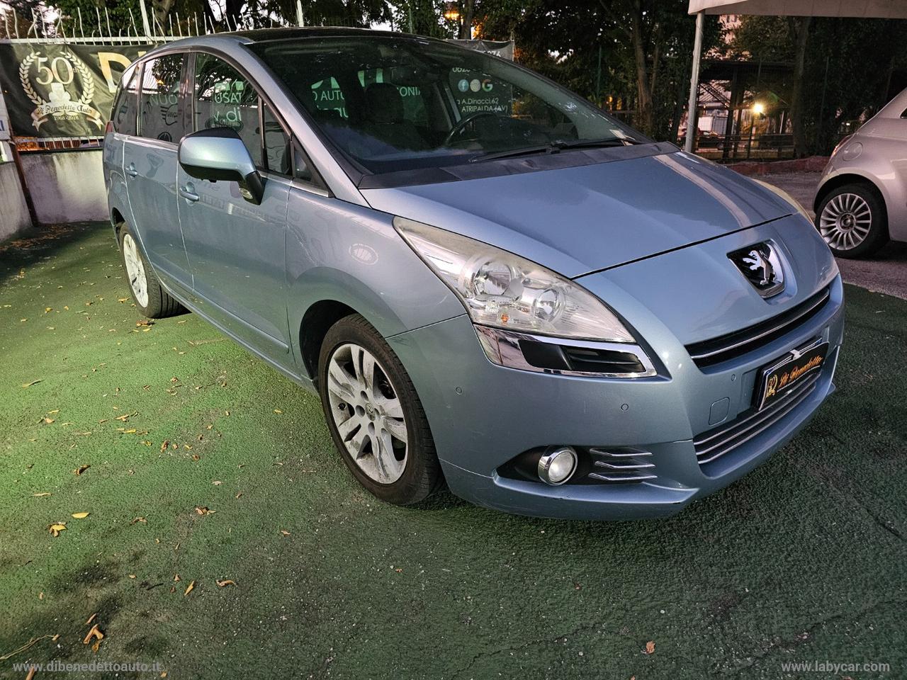 PEUGEOT 5008 2.0 HDi 150 CV Business