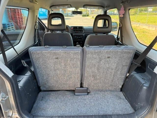 Suzuki Jimny 1.3i 16V 4WD JLX