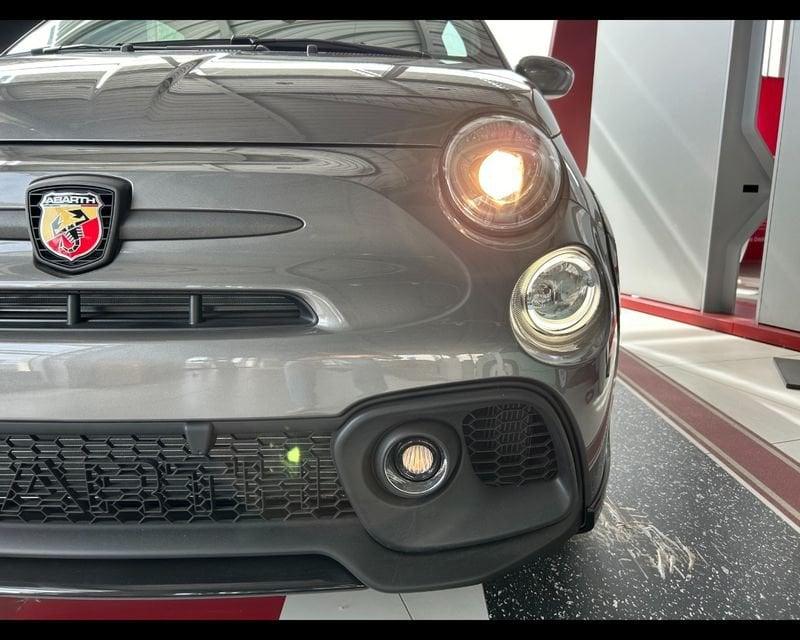 Abarth 695 1.4 Turbo T-Jet 180 CV Tributo 131 Rally