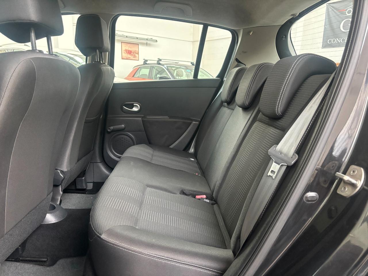 Renault Clio 1.2 16V 5 porte Dynamique
