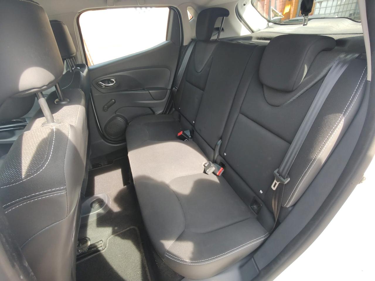 Renault Clio 1.2 75CV GPL 5 porte Live, BENZINA\GPL, OK NEOPATENTATI