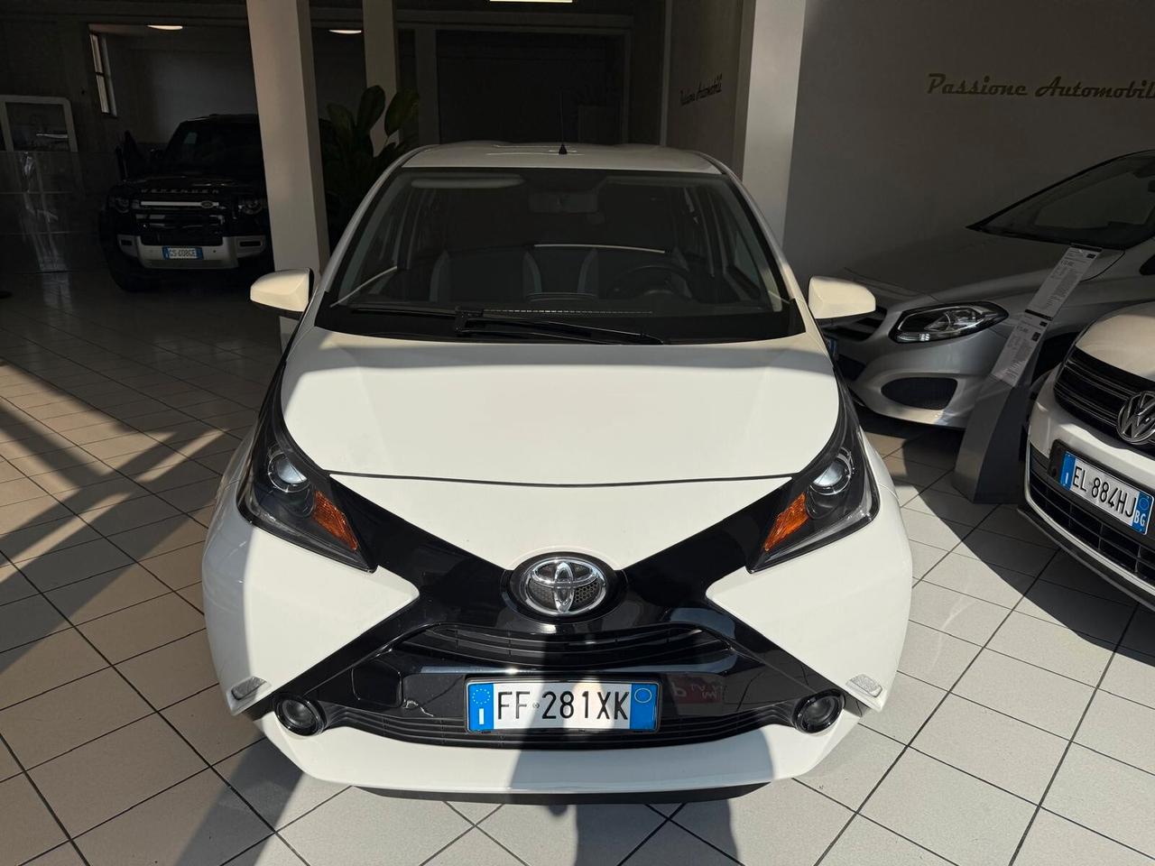 Toyota Aygo 1.0 VVT-i 69 CV 5 porte x-wave