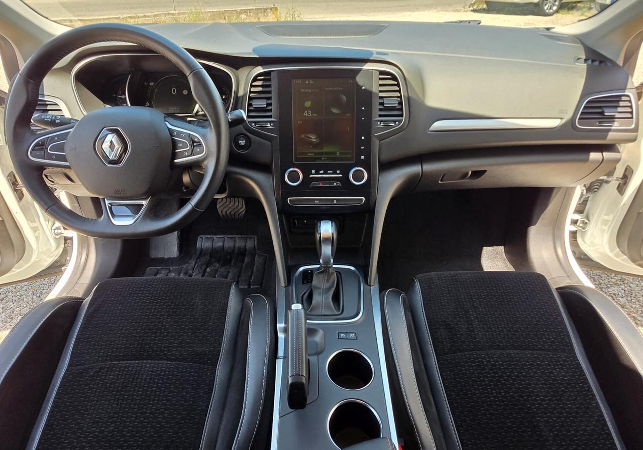 Renault Megane Mégane TCe 130 CV EDC Energy Intens