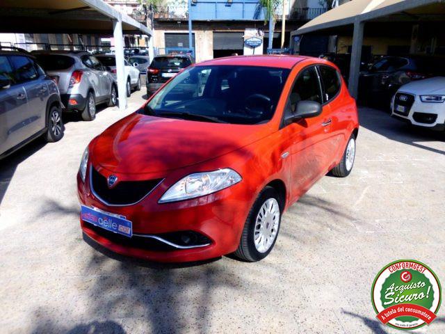 LANCIA Ypsilon 1.2 69 CV 5 porte Gold
