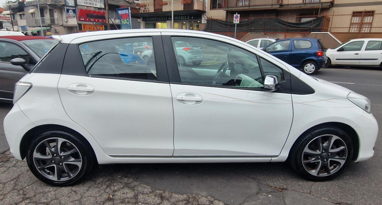 Toyota Yaris 1.4 D-4D 5 porte Lounge