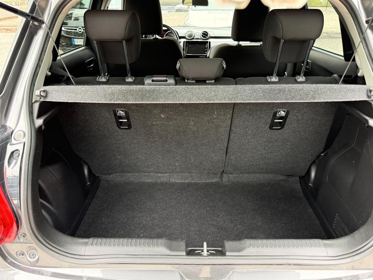 "PERFETTA " Suzuki Swift 1.2 Hybrid 4WD TOP