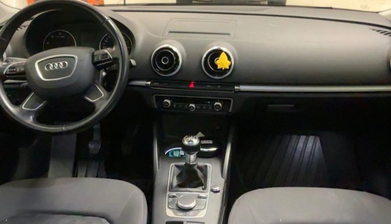 AUDI A3 Sportback 1.6 TDI Admired S-LINE - Led Navi