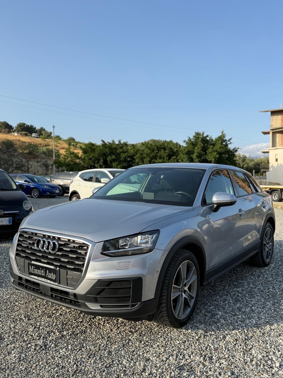 Audi Q2 35 TDI S tronic Business