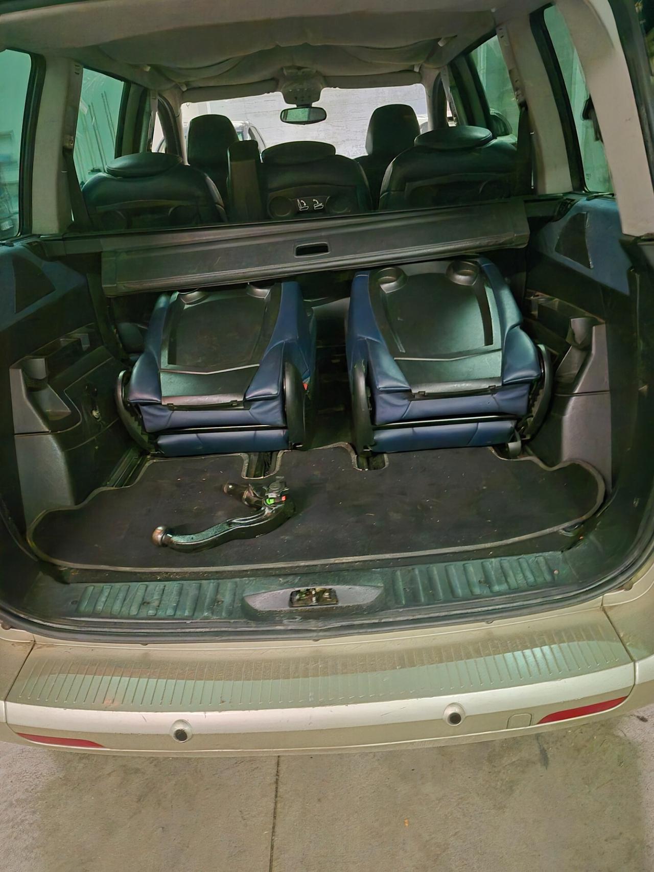 Lancia Phedra 2.2 MJT Platino