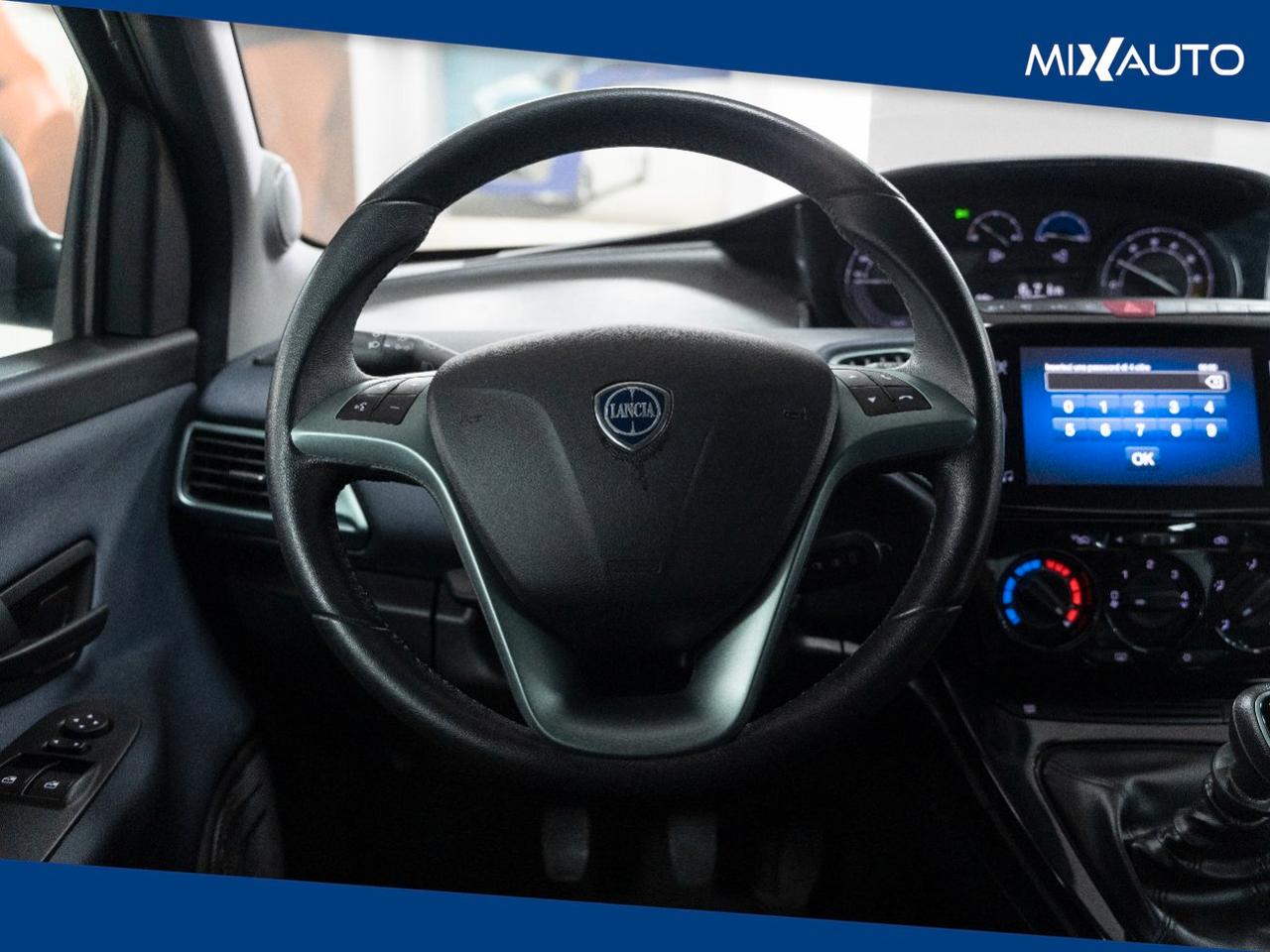 Lancia Ypsilon 1.0 Firefly Hybrid Gold Plus 70CV 5 Porte