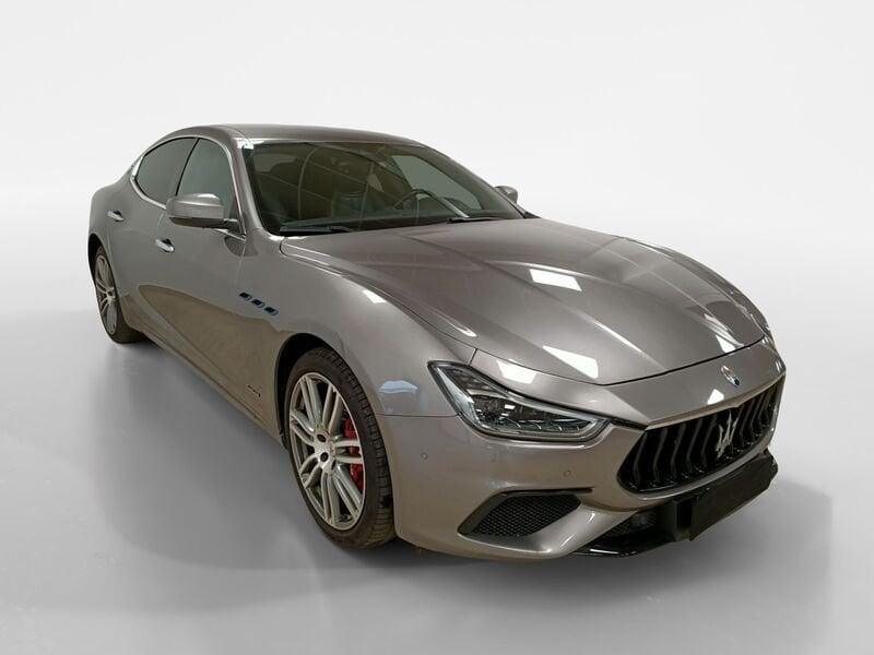 Maserati Ghibli L4 330 CV MHEV Gransport
