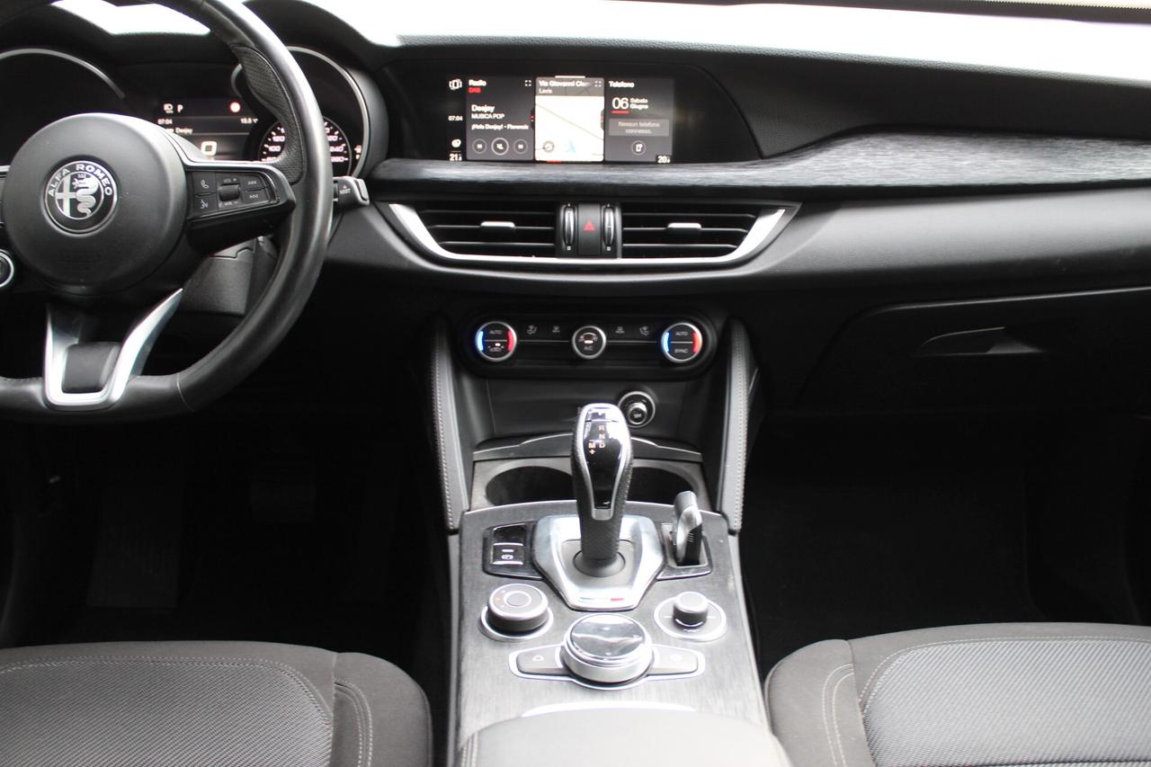 Alfa Romeo Stelvio 2.2 Turbodiesel 190 CV AT8 Q4 Business