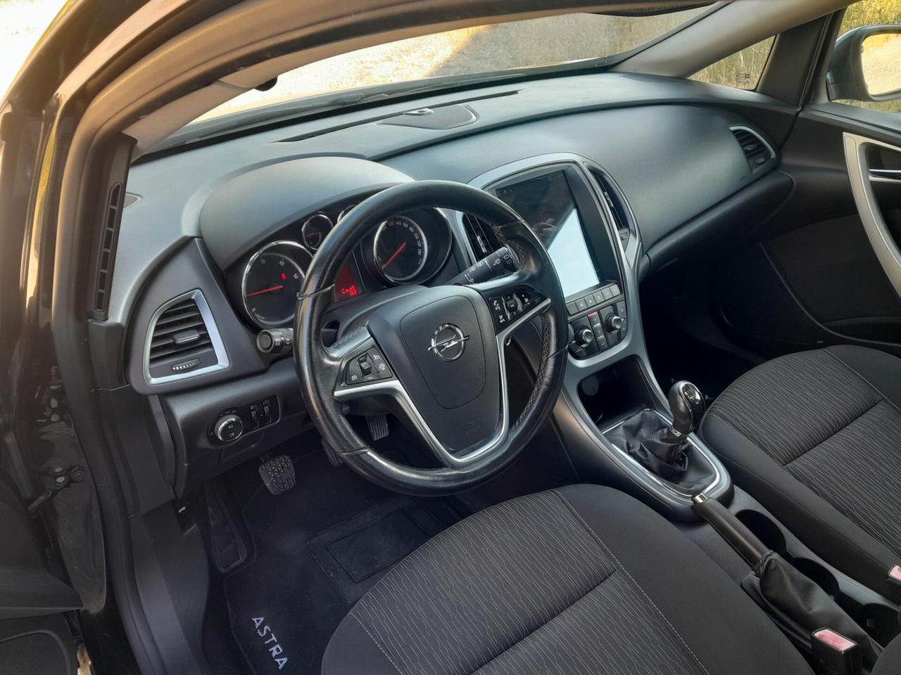 Opel Astra 1.7 CDTI 110CV Sports Tourer Cosmo