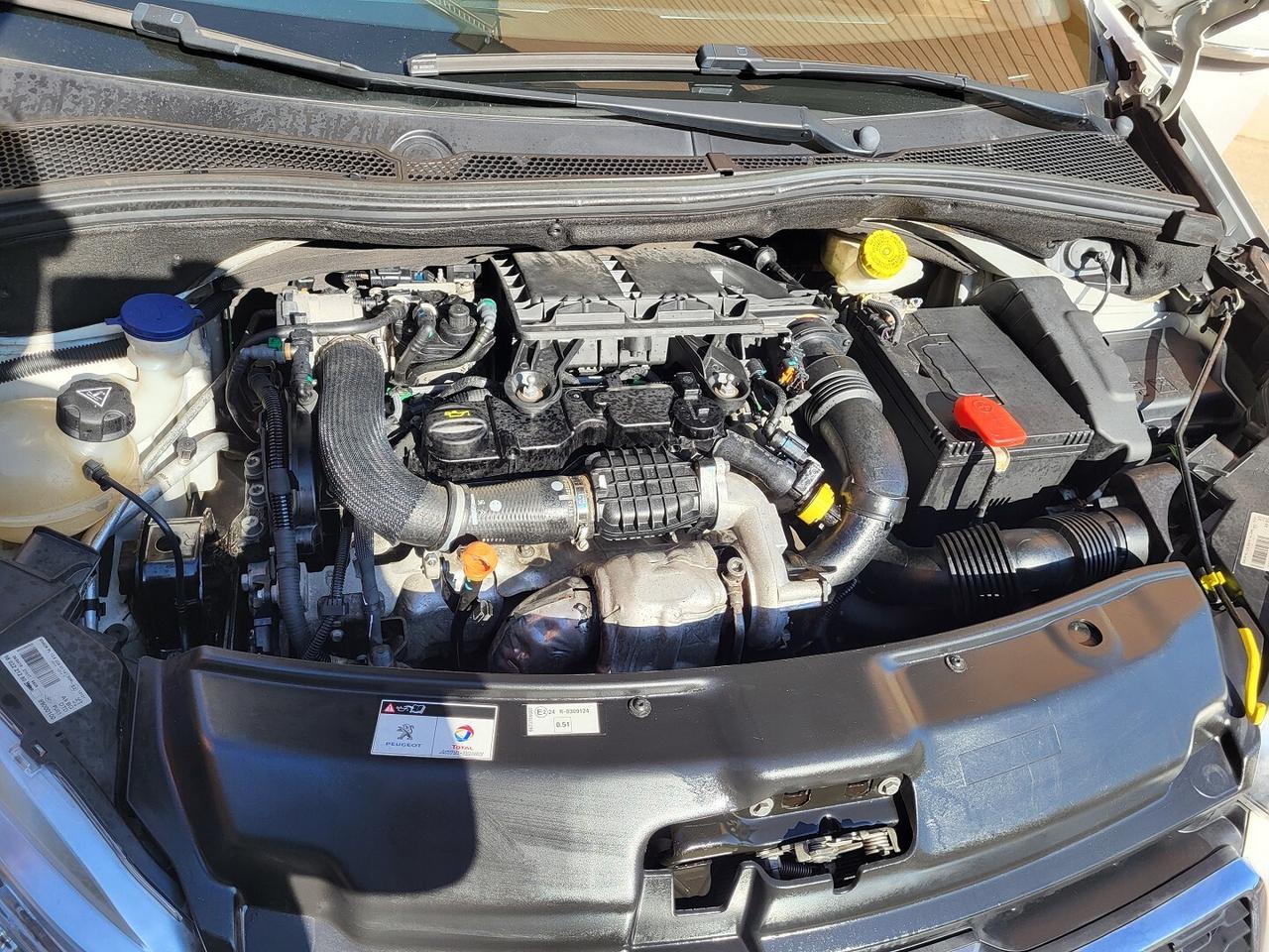 PEUGEOT 208 1,4 HDI-UNICA PROPRIETAR-4 REVISIONI