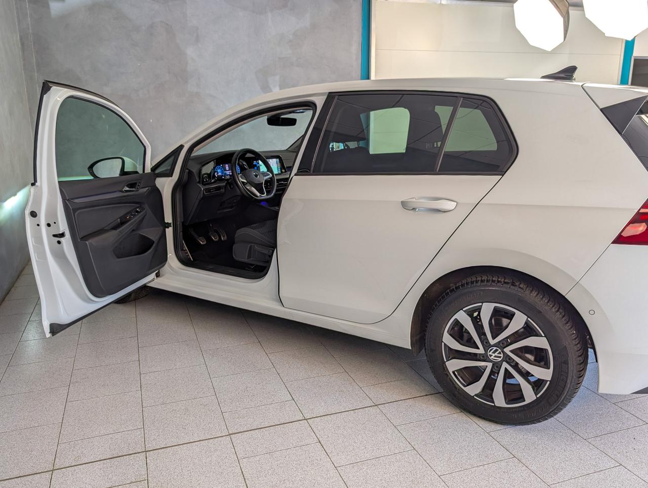 Volkswagen golf viii 1.5 TSI 150cv Life