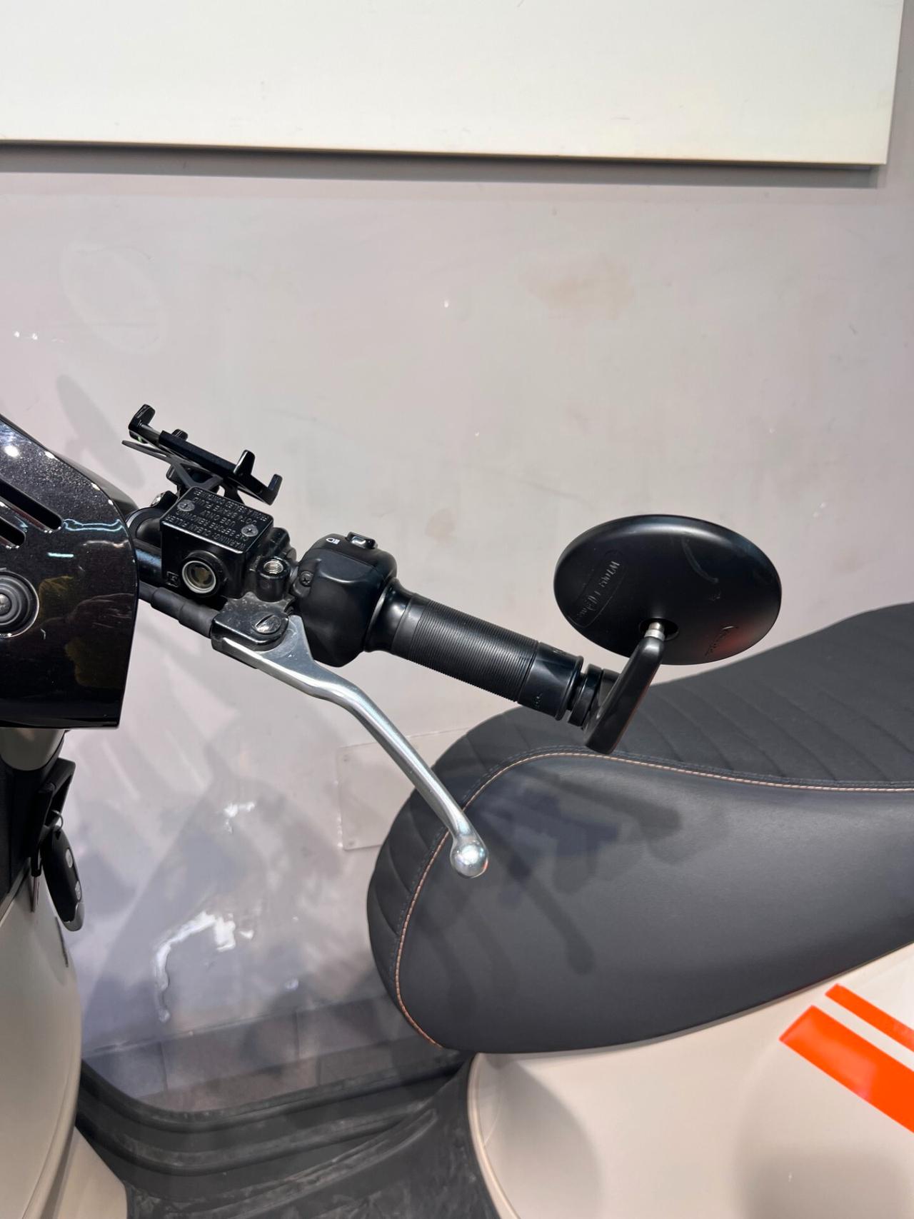 Vespa GTV 300