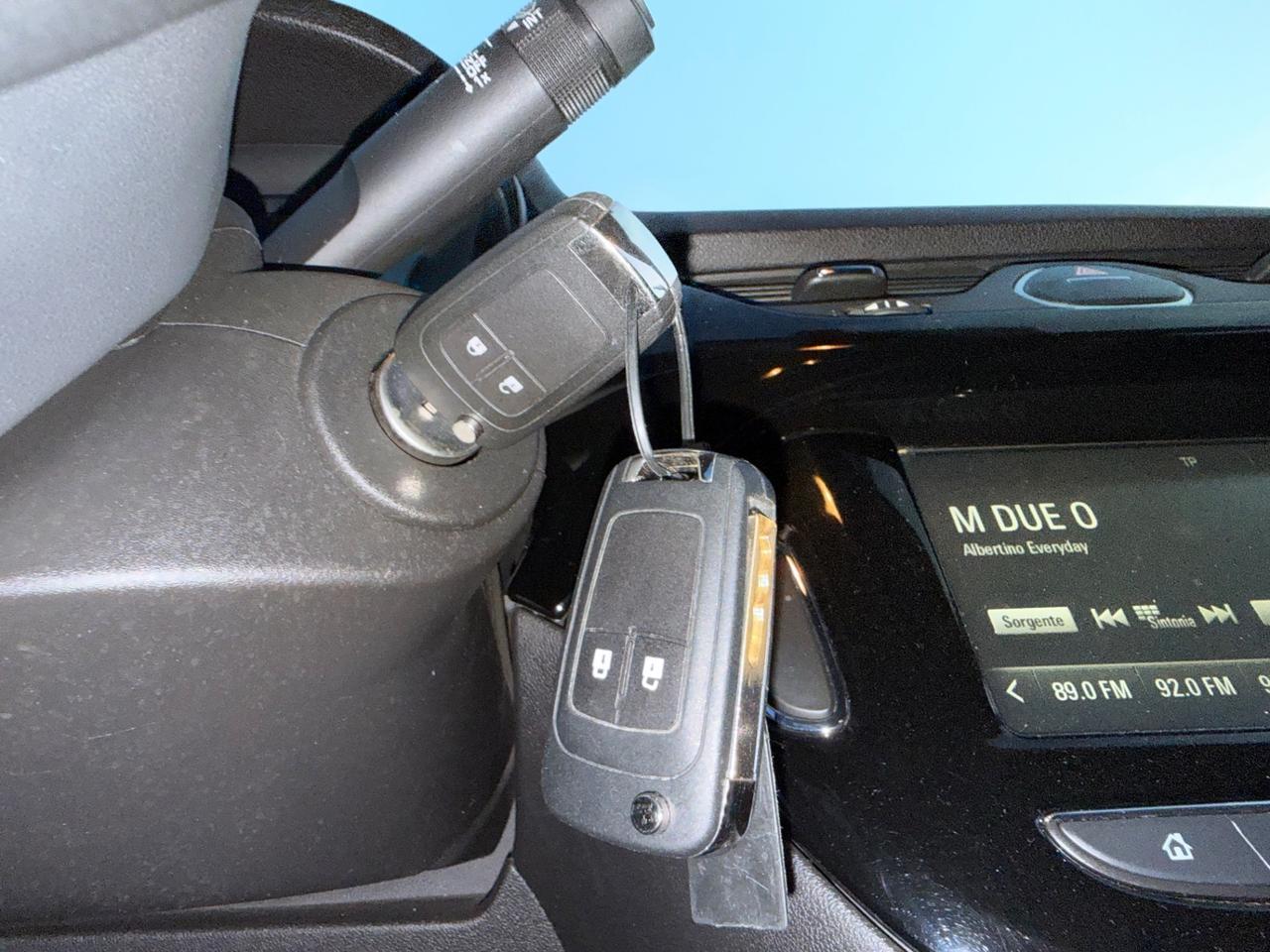 Opel Corsa 1.4 Benz- GPL Di serie GARANTITA