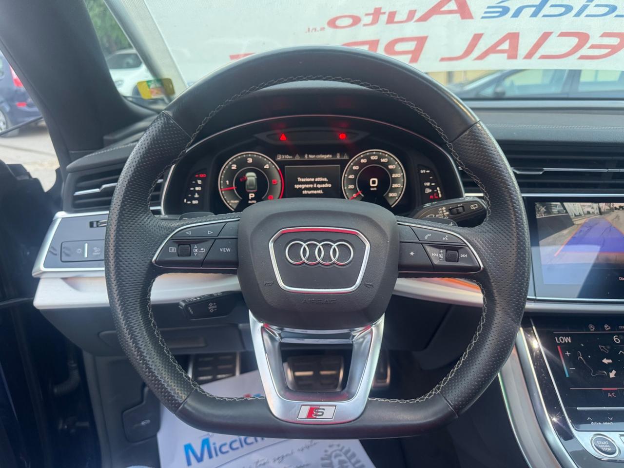 AUDI Q8 45 TDI 231 CV S-LINE TETTO R22 FULL IVA