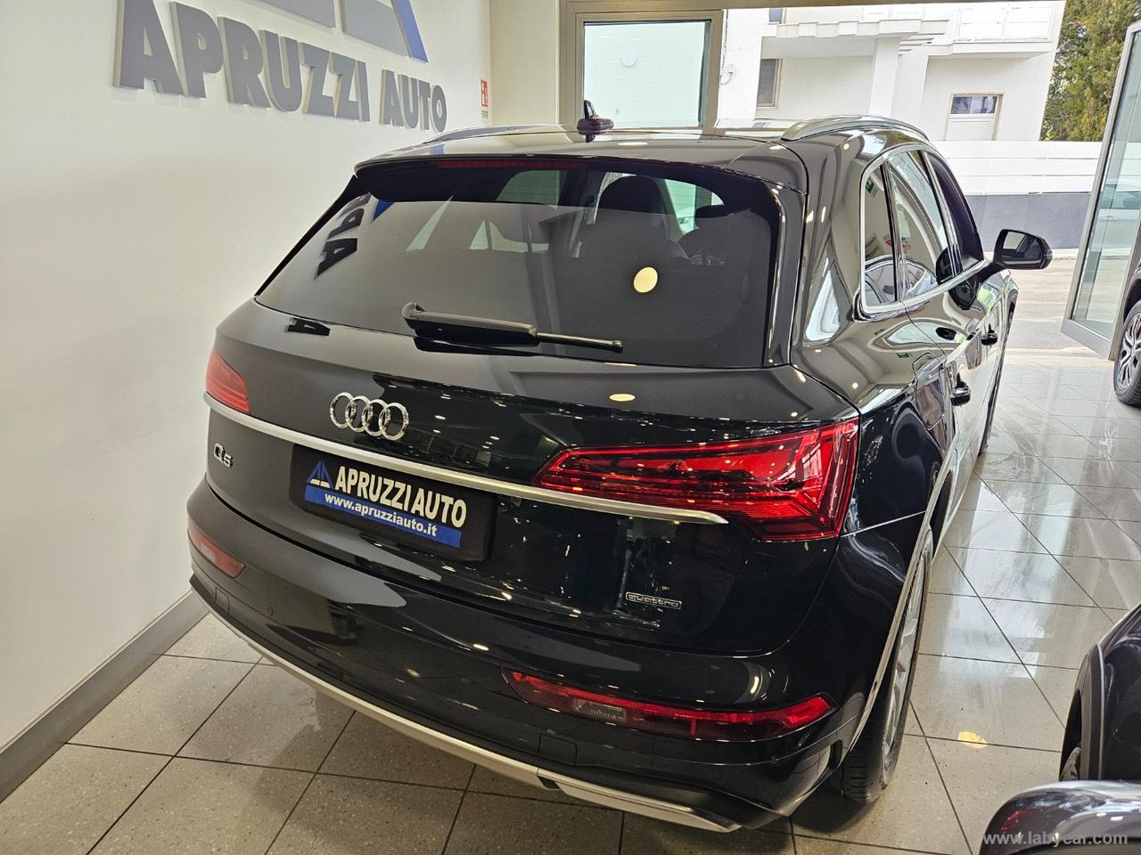 AUDI Q5 40 TDI 204CV MHEV qu. S tr. Business Sport