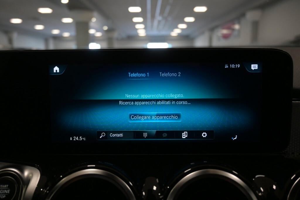 MERCEDES-BENZ GLB 180D 116CV AUTOMATIC BUSINESS EXTRA ( FARI LED - PELLE - NAVI - PARK ASSIST - TELECAMERA 360 )