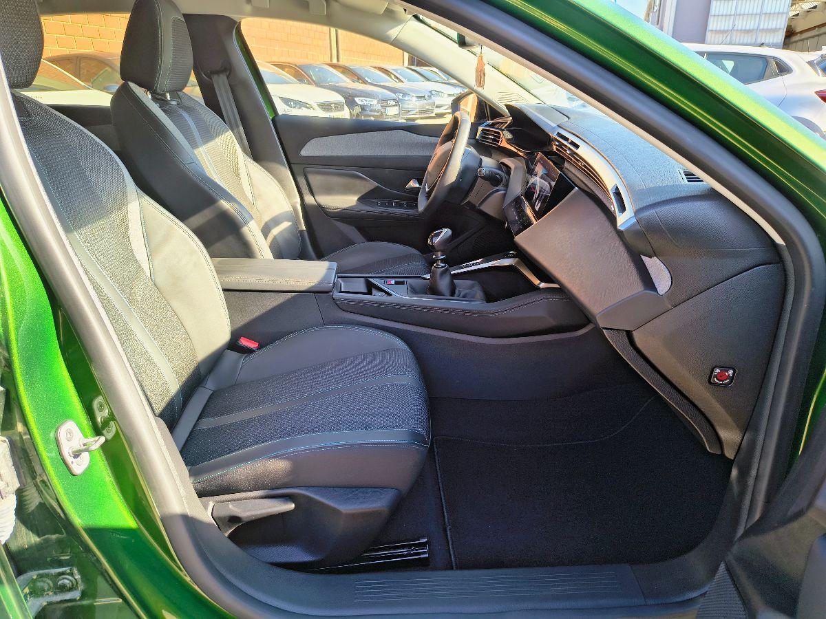 PEUGEOT - 308