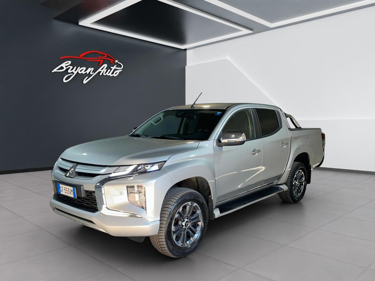 Mitsubishi L200 d. cab 2.3d Diamond Pack 2 Intouch 4wd 150cv auto
